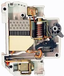 Автоматический выключатель для электродвигателя, правила выбора