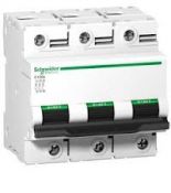 (A9N18369) Автоматический выключатель iC120N 3P In=125 A Un=220-440В Кривая C 15 кА. Schneider Electric