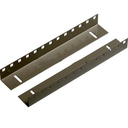 (YKM30-UV-1590) Уголок вертикальный 1590 (оцинк). для КСРМ. IEK