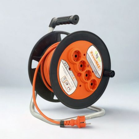 Котушка з кабелем 3х1.5мм2 Bylion 403421 MK1000 з т з 25м