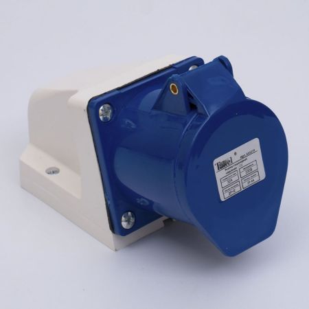Розетка стаціонарна зовнішня TAKEL 503219 32A 2P E