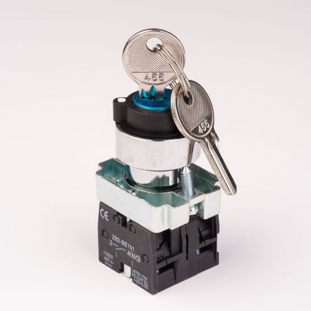 (505133) Кнопка управления поворотная с ключом XB2-BG45. 2 положения. TAKEL