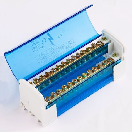 Шини в корпусі крос модуль 2х15 дворядна на 2 15 отвори 125А TAKEL 502972 Синя