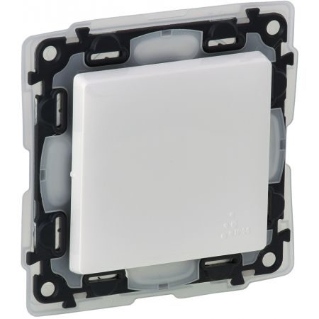 752164 Одноклавишный 2-полюсный выключатель Valena LIFE 16АХ 250В IP44 .белый.винтовые зажимы.Legrand
