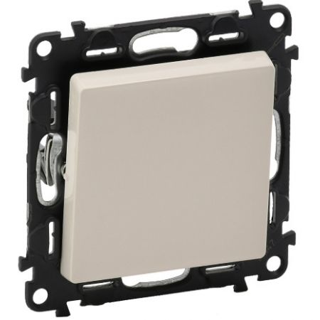 752501 Одноклавишный выключатель Valena LIFE 10АХ 250В.слоновая кость.винтовые зажимы.Legrand