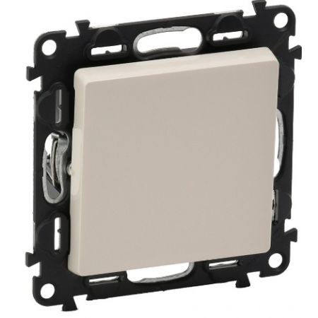 752507 Одноклавишный проходной переключатель Valena LIFE 10АХ 250В.слоновая кость.винтовые зажимы.Legrand