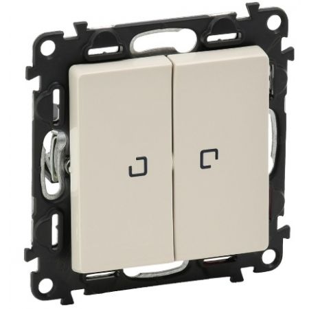 752528 Двухклавишный выключатель Valena LIFE 10АХ 250В с подсветкой.слоновая кость.Legrand