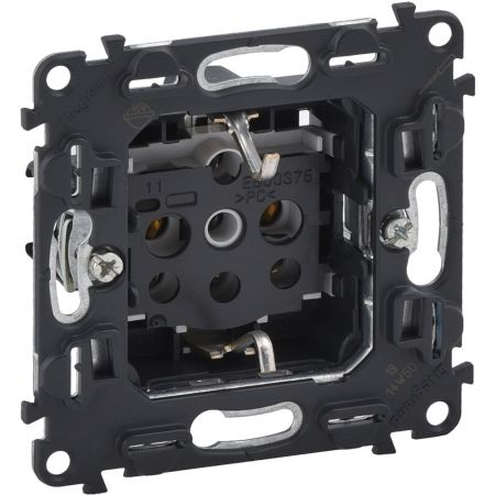 753025 Розетка с заземляющим контактом Valena In'Matic 16А 250В.винтовые зажимы.Legrand