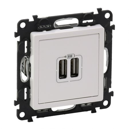 753412 Двойная розетка для зарядки USB.Valena LIFE .белый.Legrand