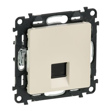 753542 Компьютерная розетка RJ45 кат6 UTP  Valena LIFE.слоновая кость.Legrand