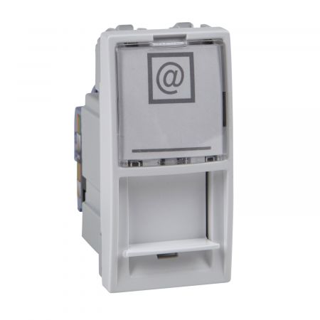 (MGU3.414.18) Механизм компьютерной розетки RJ45 кат. 6. UTP. с полем для надписи неэкранированная. 1 модуль Unica белая. Schneider Electric